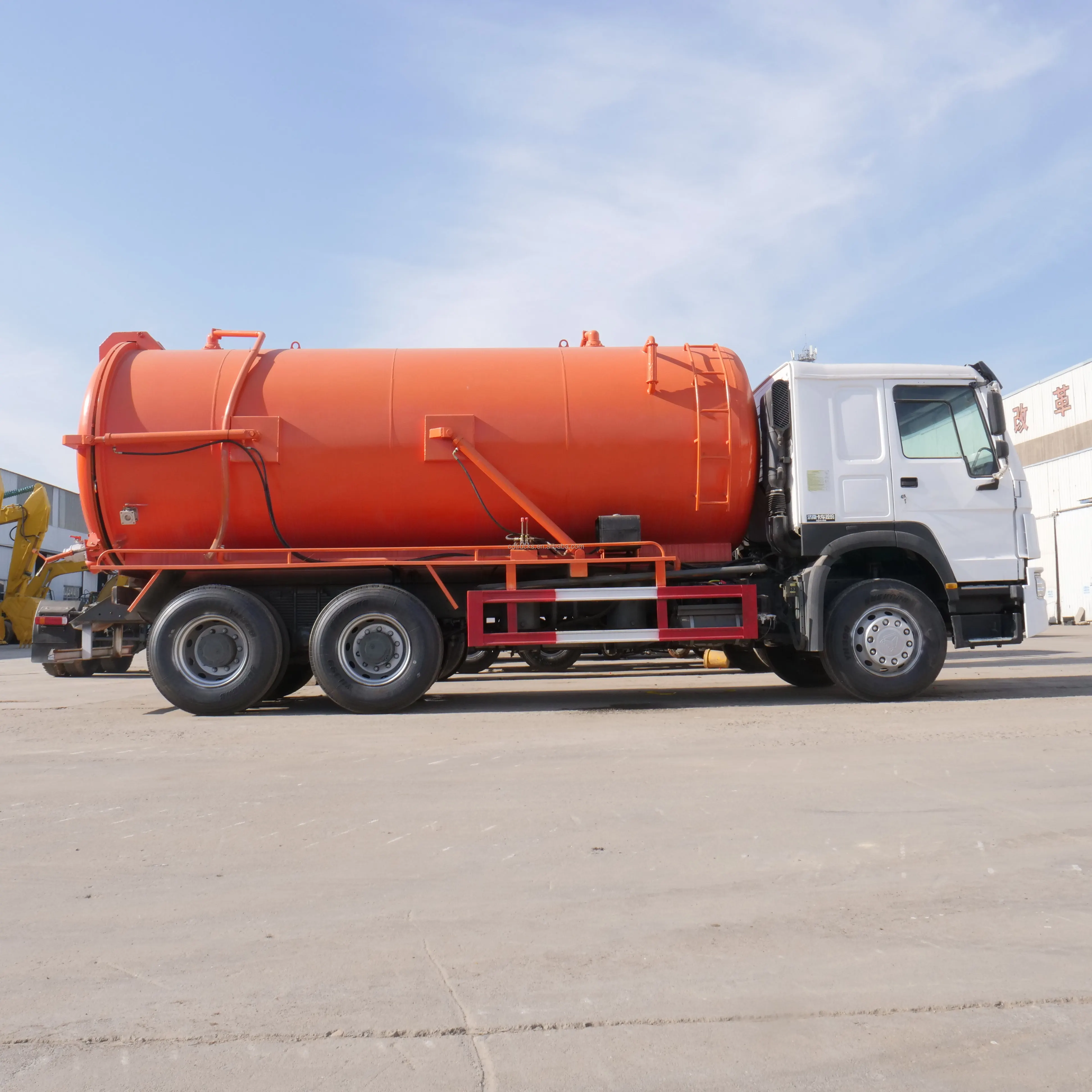 New Used Sinotruk HOWO  Vacuum Truck Sewage Suction Septic Tank Truck