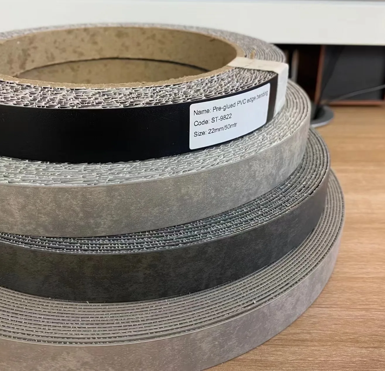 Custom made soft melamine hot melt edge sealing strip for furniture accessories