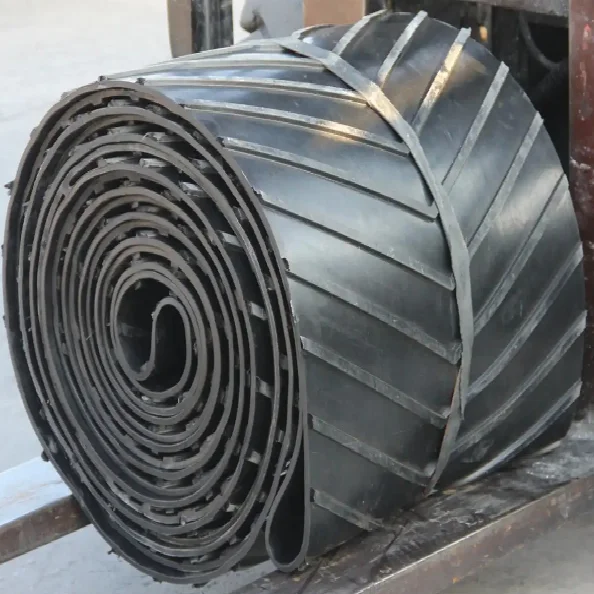 Mini Smooth Travel Profiled Surface Chevron Conveyor Belt For Cement Plant