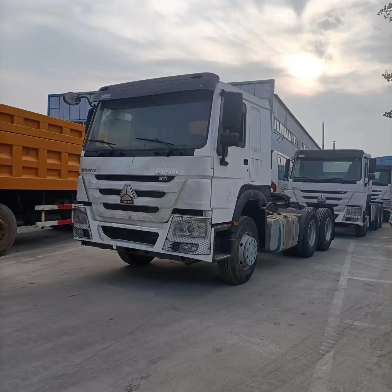 2020 Hot selling Heavy Truck China National Heavy Duty Truck Group Haowo 371 Haowo Trailer Head Haowo Tractor Price