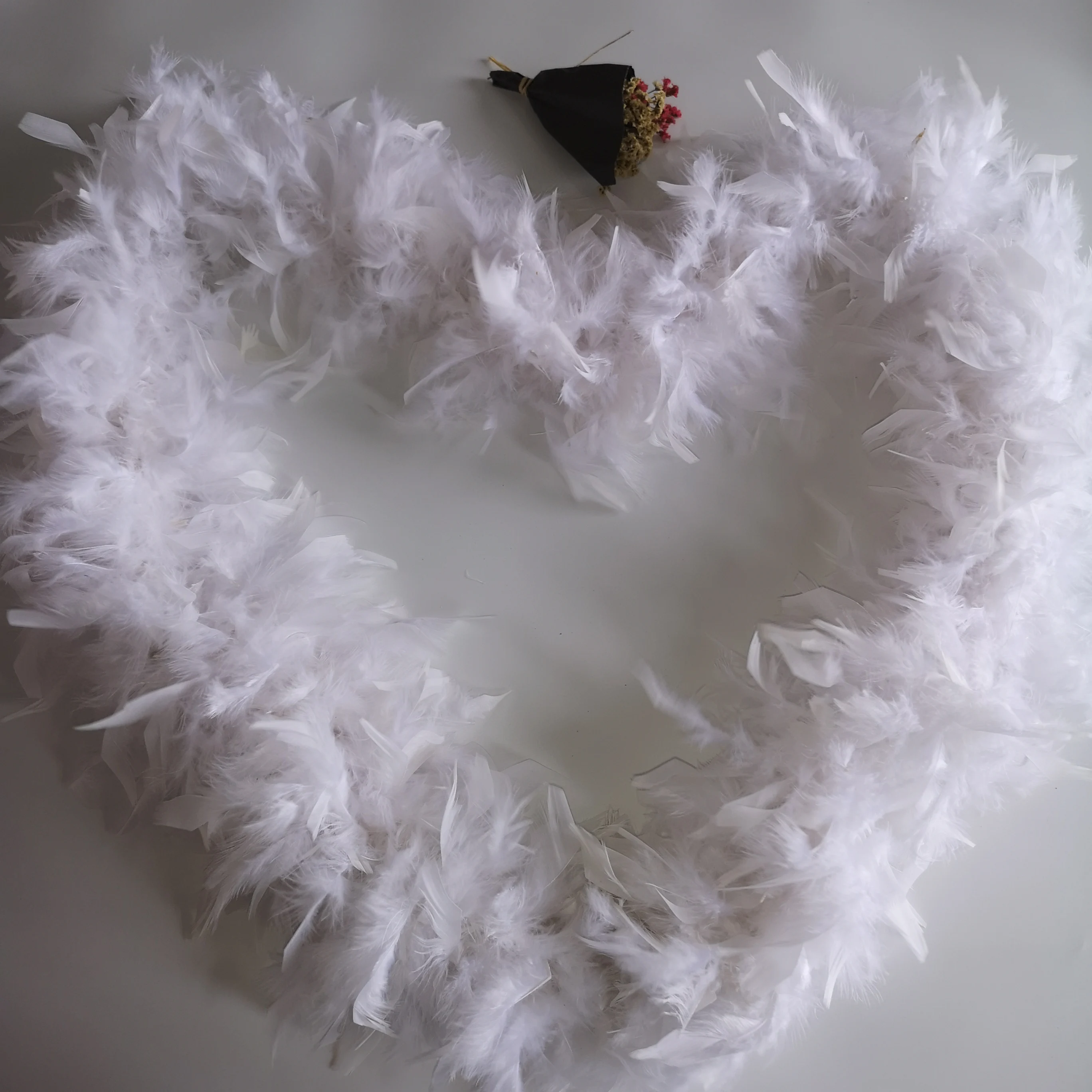 Оптовая продажа товары из перьев индейки 2 ярда