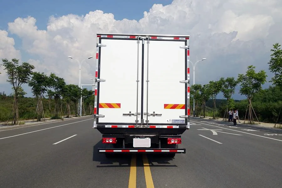 1suzu Foton Sinotruk Dongfeng Mini Small Heavy Refrigerator Truck Freezer Van Truck Refrigerated Van Box Truck
