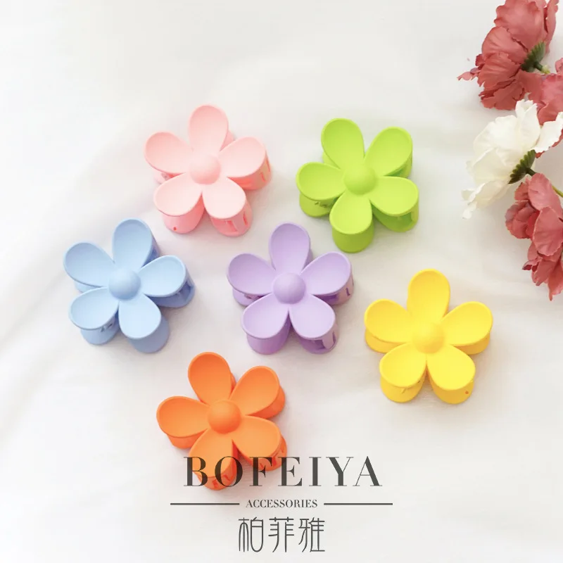 Candy Color Flower Big Hair Claw Plastic Korean Solid Matte Color Hair Claw Clips For Women Girls Ladies