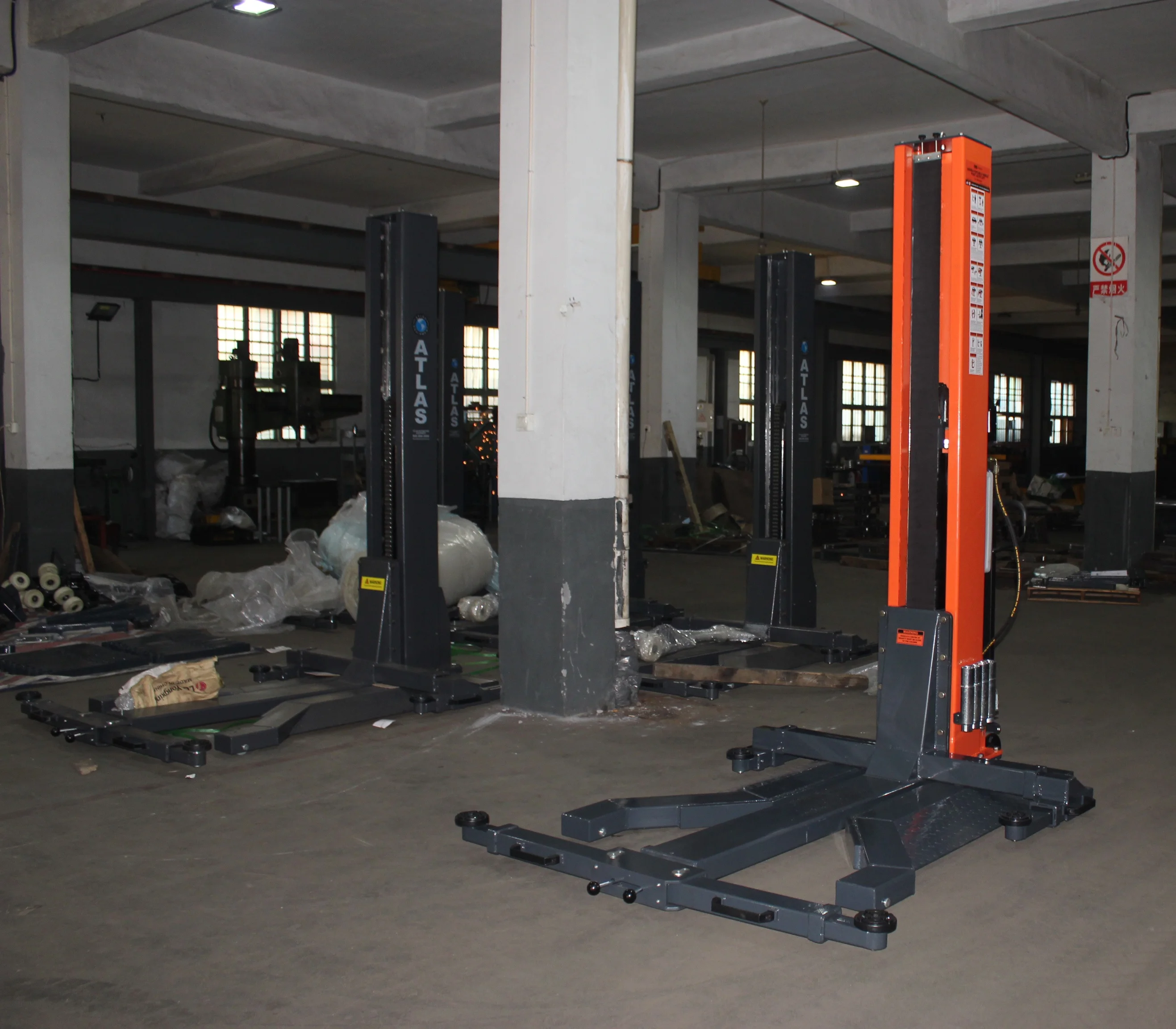 Mobile One Post Single Post Car Lifts For Garage