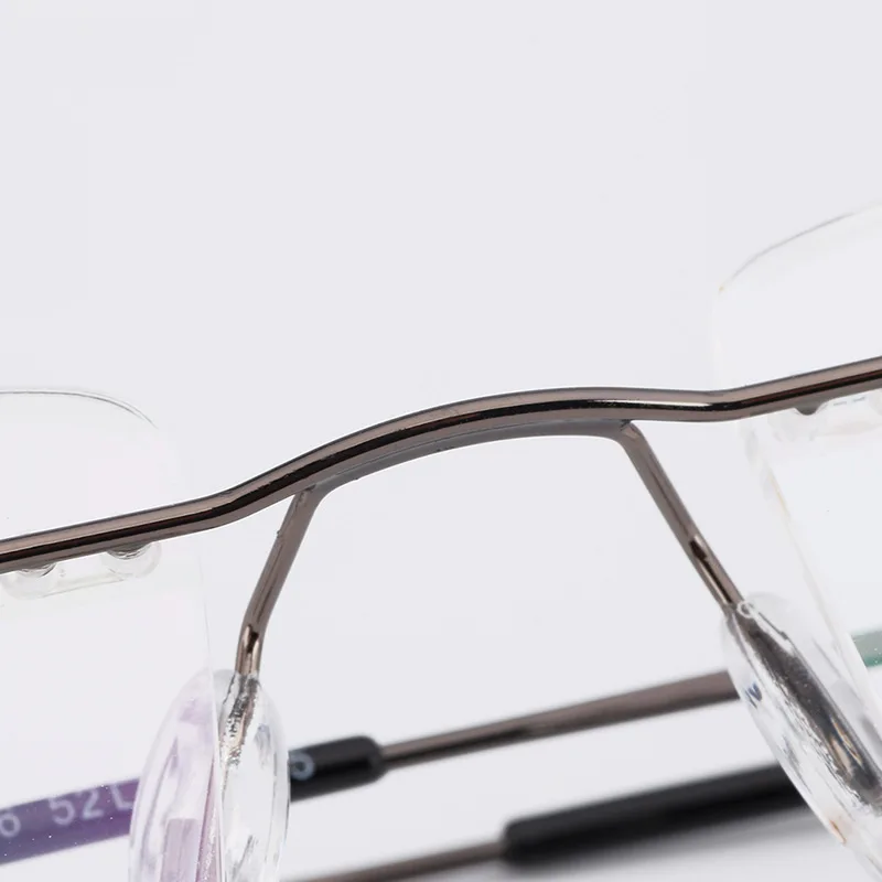 2025 New Order Trendy Fashion Optical High Quality Metal Wholesale Thin Optical Eyeglass Frames Rimless Glasses