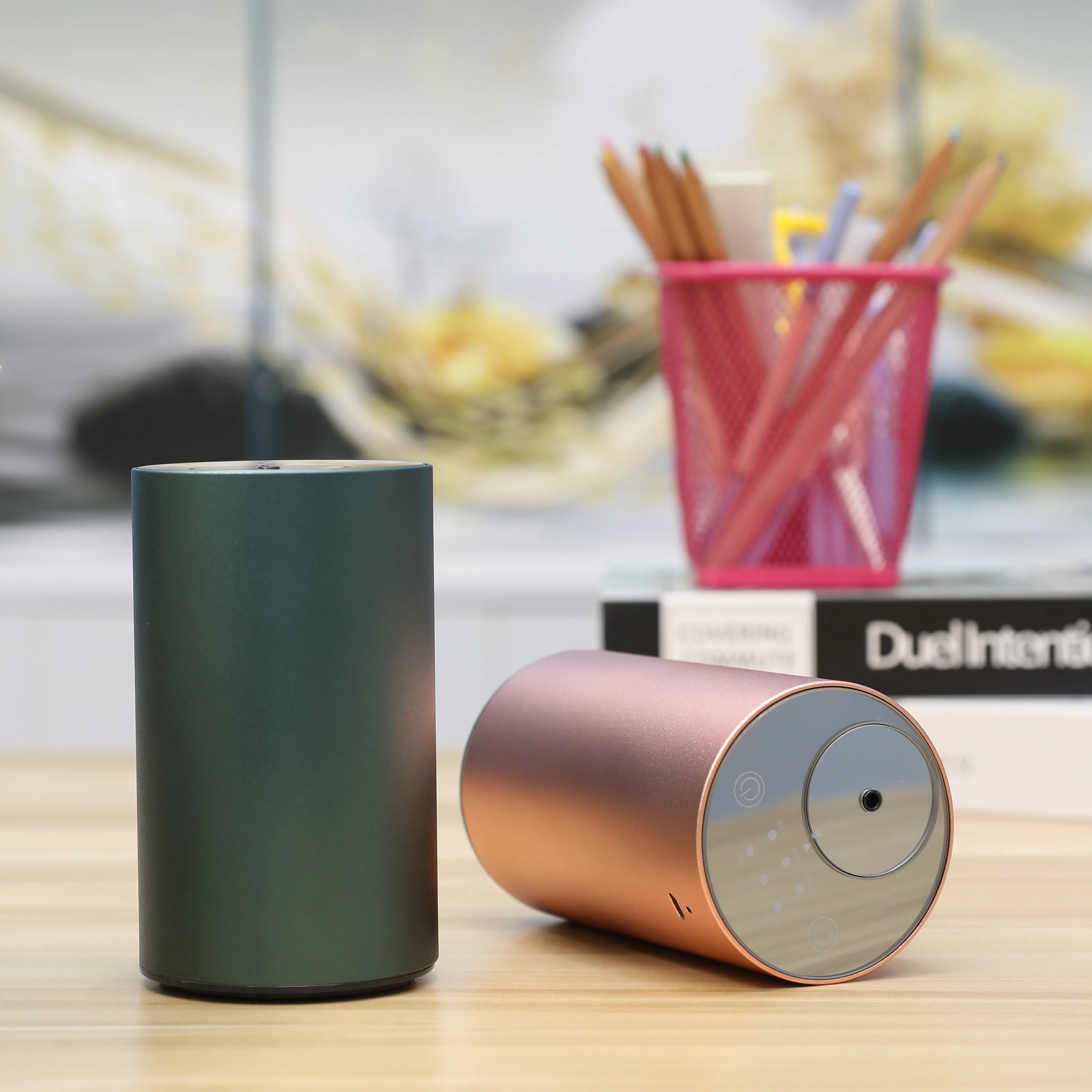 Car Essential Oil Aroma Diffusers Waterless Home Fragrance Diffuser Machine Wholesale Air Freshener Scent Marketing