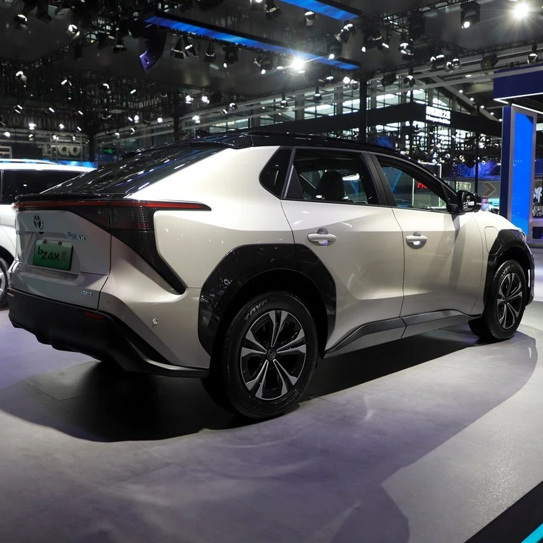Faw Toyota bZ4X 2022 two-drive long range PRO version Electric Car With SUV