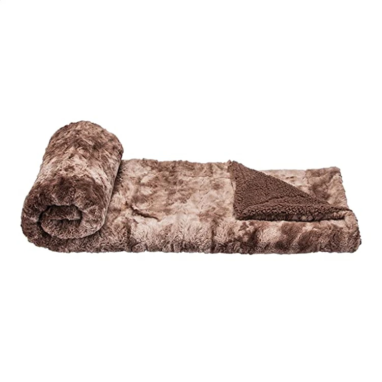 Wholesale Custom Super Warm Double Layers Sherpa  Blankets PV Fleece Plush Blanket Other Blankets Throws For Winter