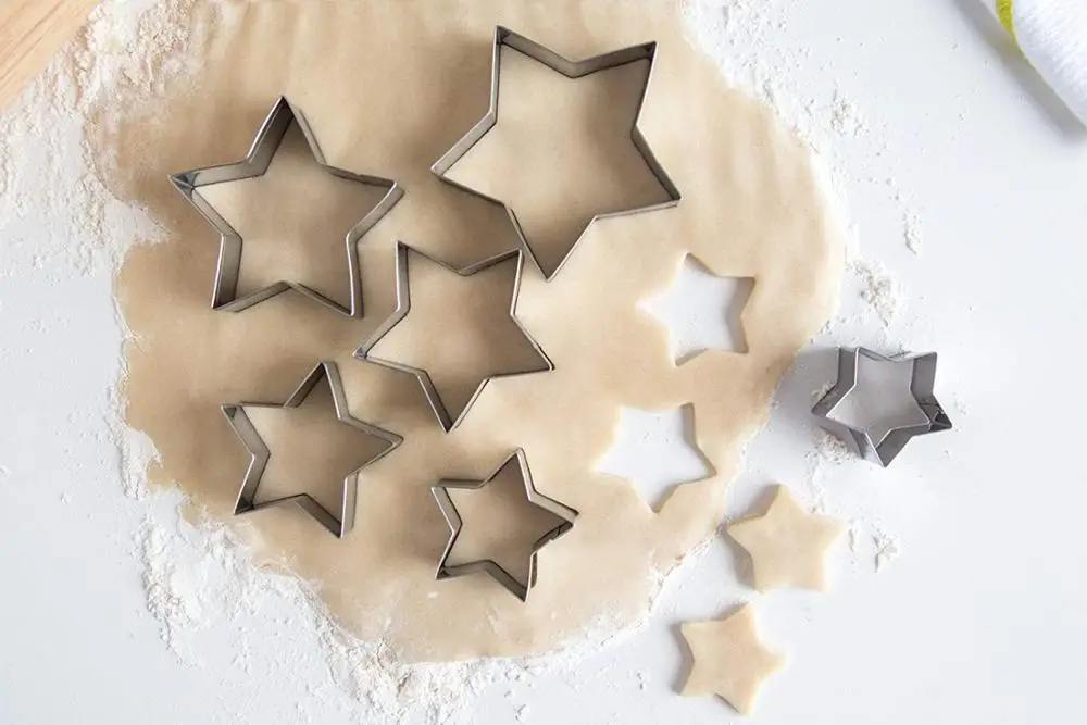 2021 customized logo 6pcs stainless steel star cookie cutter set with sliver box