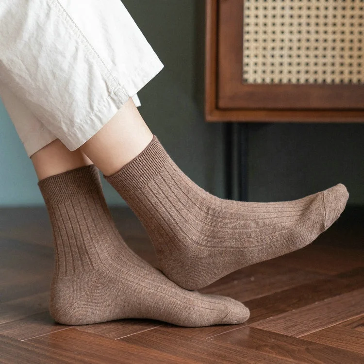 Wholesale Fashionable Plain Black White Brown Ribbed Dress Socks Men 100 Organic Cotton Crew Socks