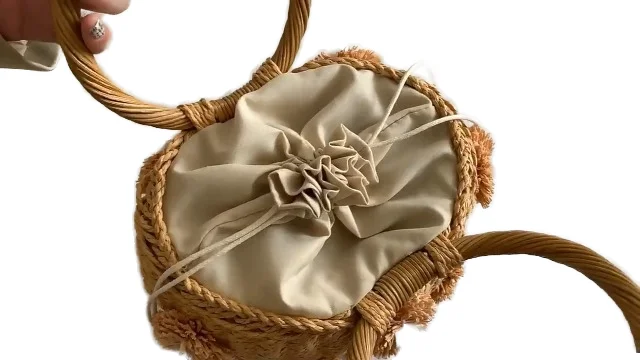 KALANTA Summer Flower Chain Handmade Rattan Beach Travel Dinner Woven Straw Bags for Women  Female Shoulder Casual Tote Handbag