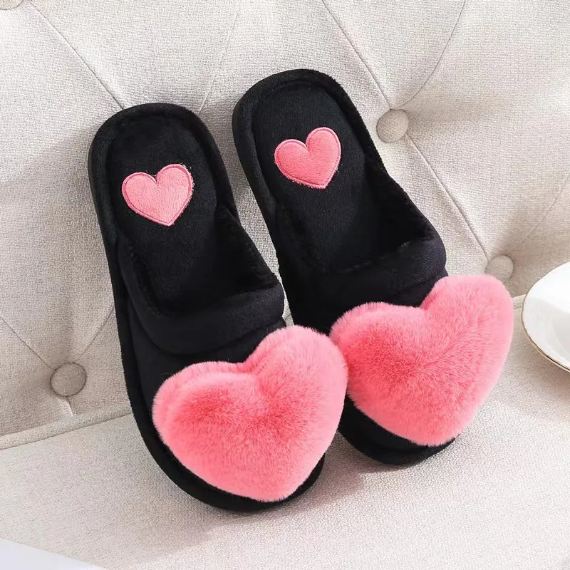 FS232 Cotton slippers in autumn and winter cartoon hearts shoes wholesale floor anti-slip warm lady-like big home slippers.