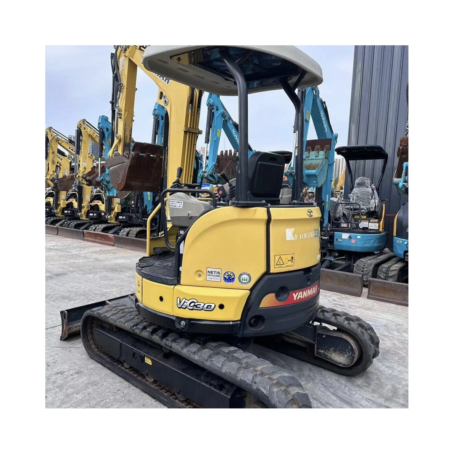 Оригинальная картина б/у небольшие экскаваторы Yanmar vio 30-6 готовые к отправке