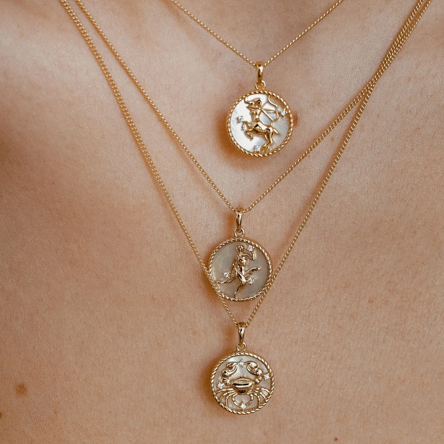 Gold Plated shell 12 Constellations Zodiac Pendant High Quality Stainless Steel Zircon Pearl Jewelry Coin Charm Necklace