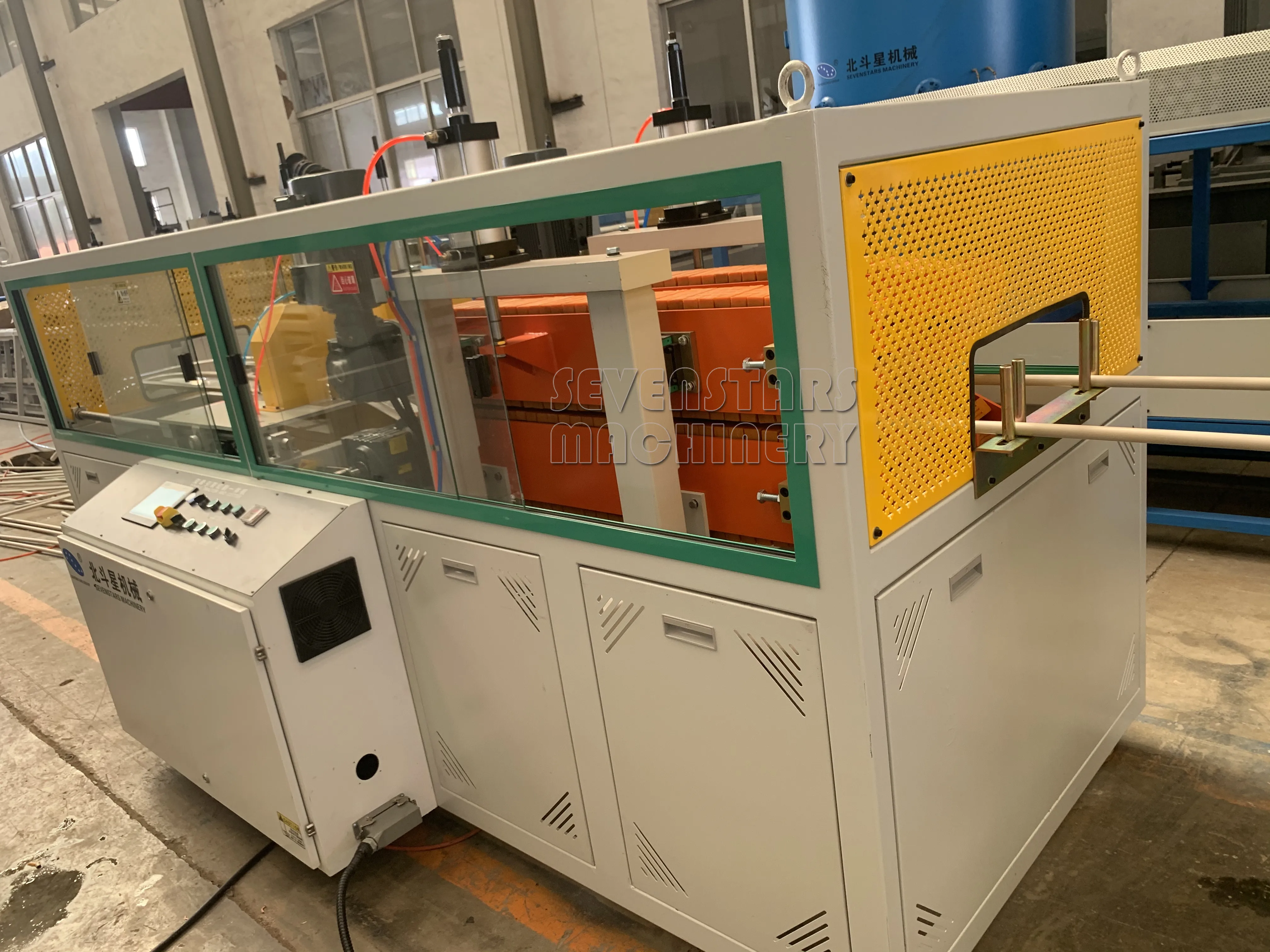 Машина для изготовления ПВХ электрических труб/Экструзионная линия с двойной трубой