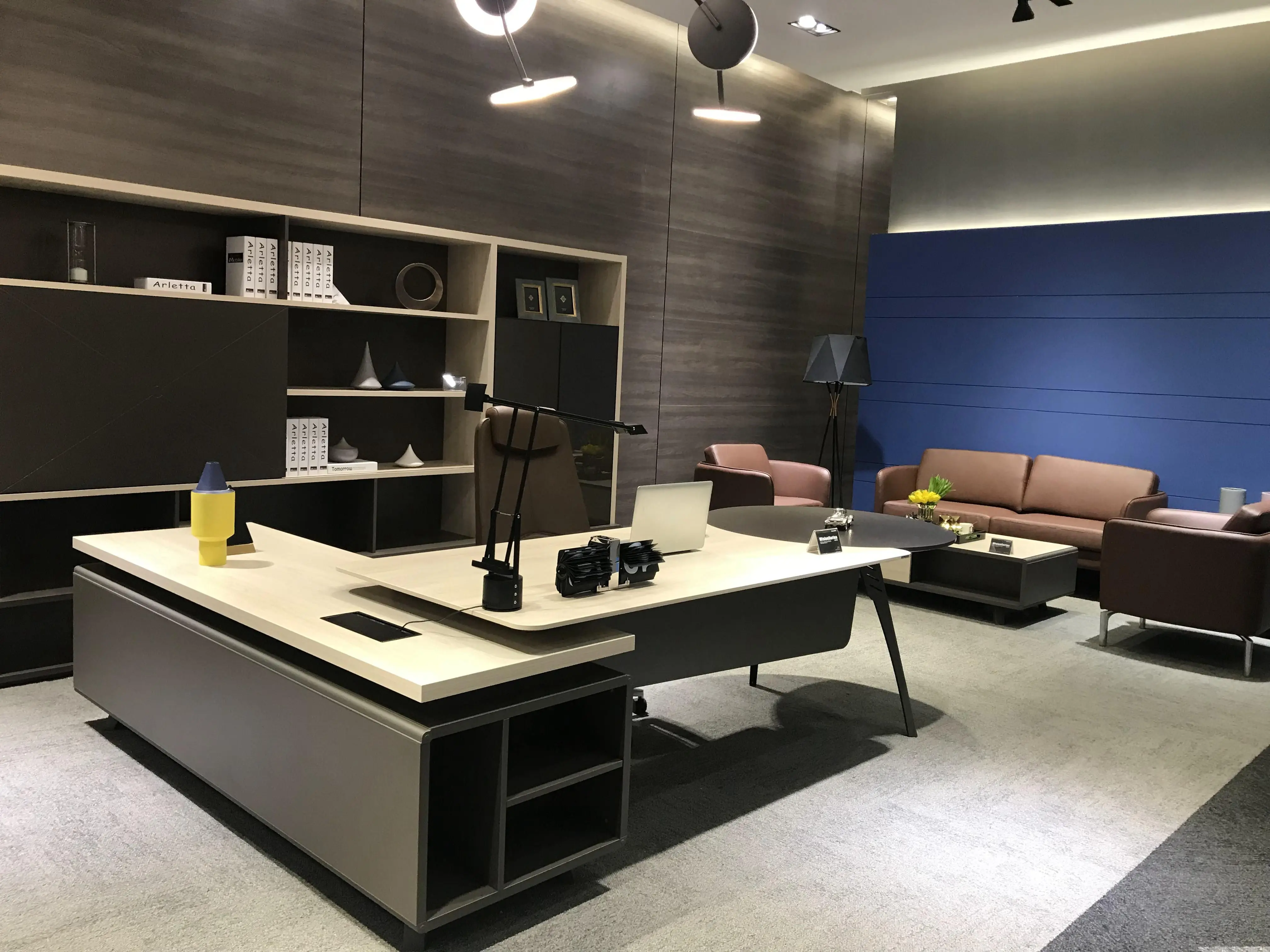 Modern Design Popular Sale Wooden Office Executive Desk OEM Open Space Office Furniture
