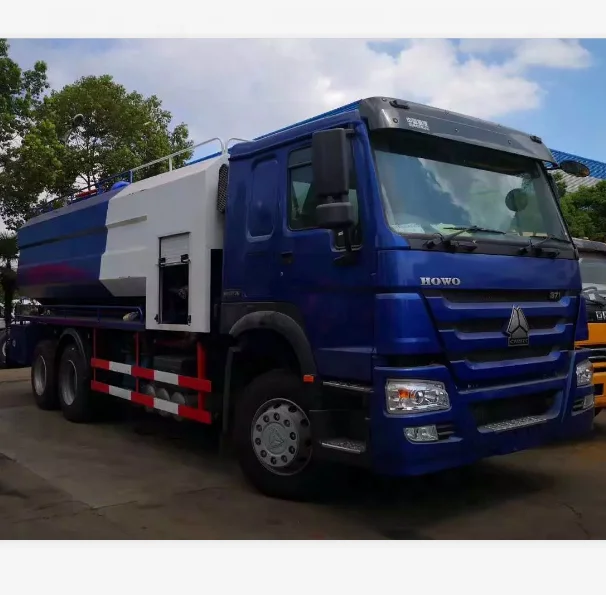 high-pressure sewer flushing vehicle