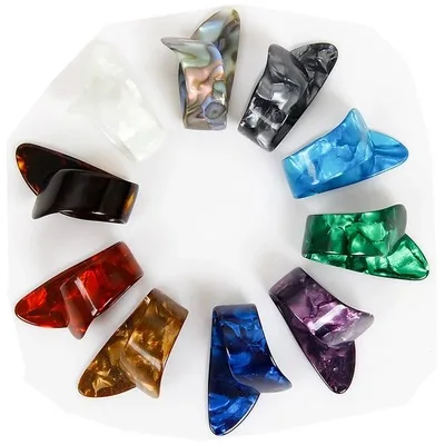 С накатанной головкой палочки Алиса: безумие возвращается кольцо в форме медиаторы для гитары случайный цвет palhetas