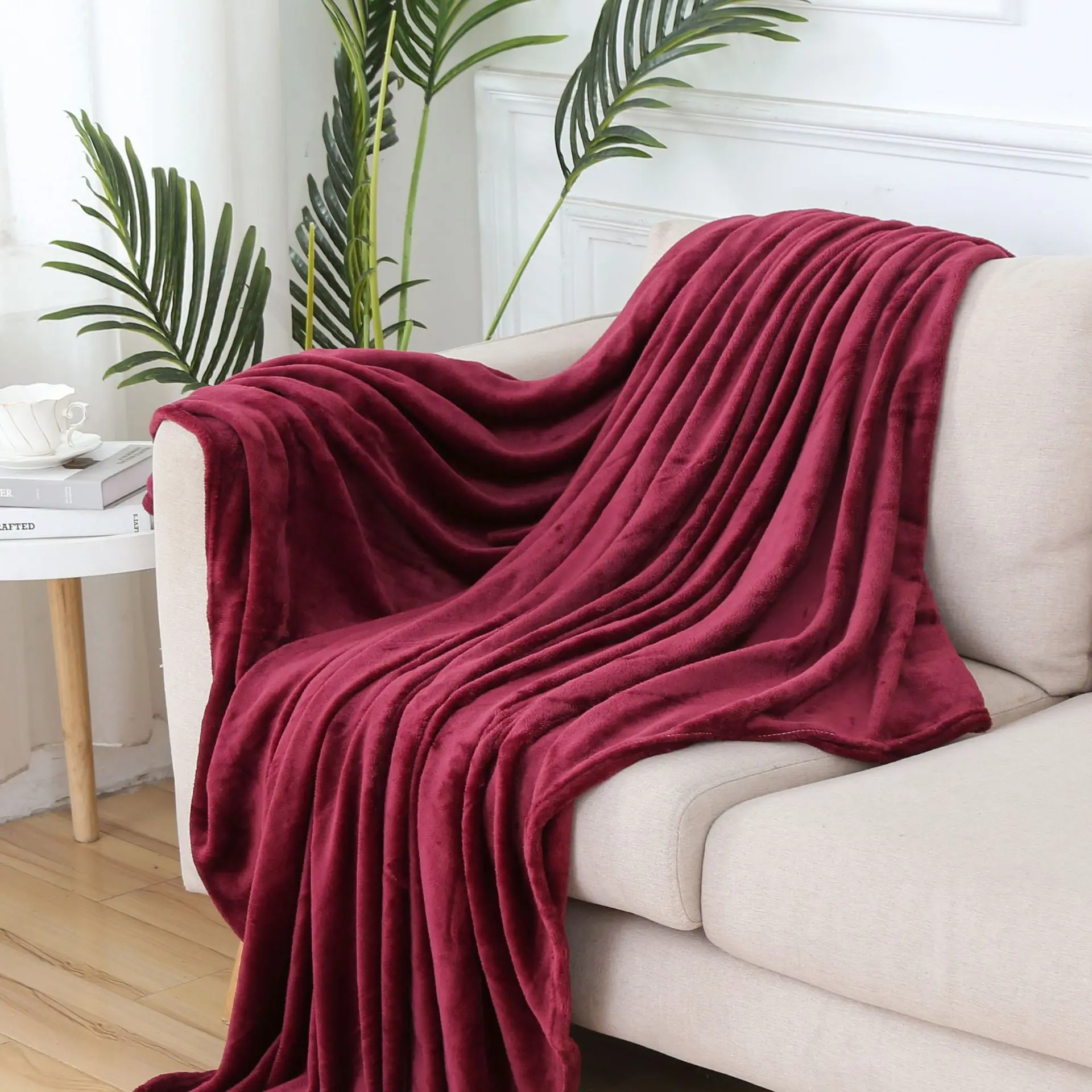 wholesale simple solid  flannel velvet blanket for bedroom