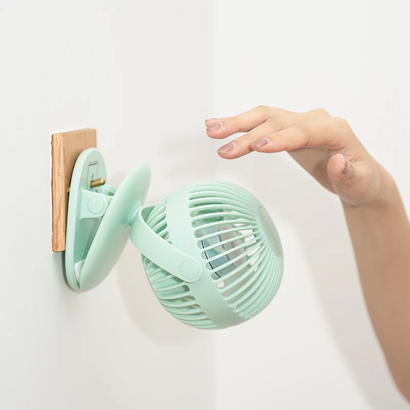Clip on fan Stroller Fan for Baby, Mini USB Portable Fan for Bed, Camping, Travelling with Rechargeable battery 720 Rotation