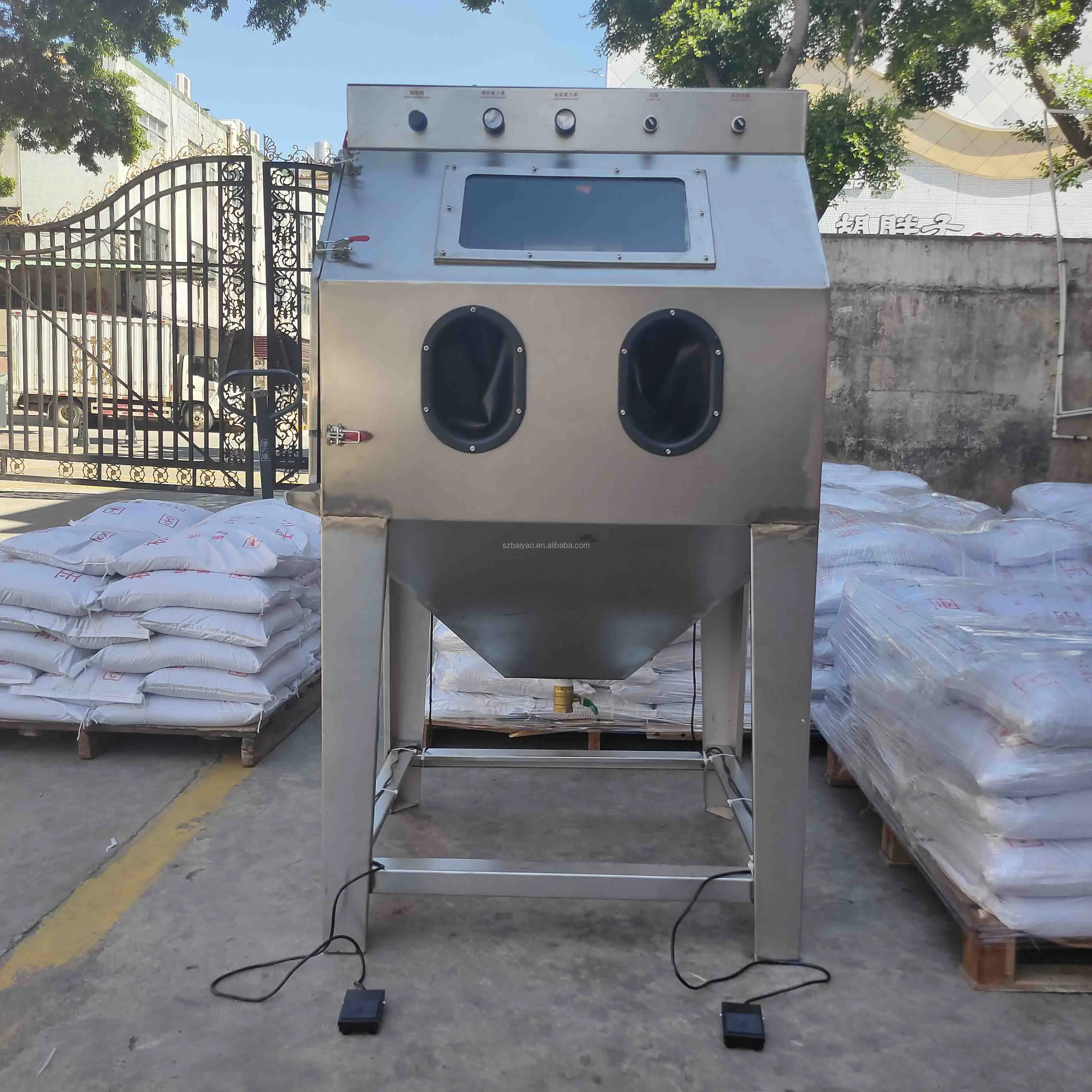 
Shenzhen Baiyao 9080 Wet Type Blasting and Dust Free Cleaning Machine Customized sandblasting machine 