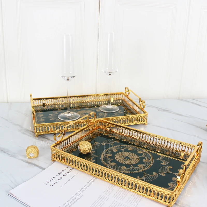 2024 New Arrival Factory Wholesale Custom European Modern Fashion Metal Antique Glass Serving Tray