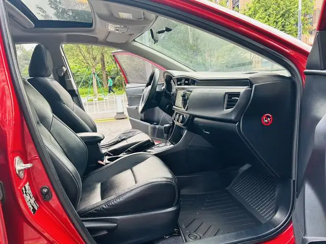 Toyota LEVIN Used Car 2016 To 2024 Second Hand 1.6G CVT Auto Gearbox Red Color Sedan Car