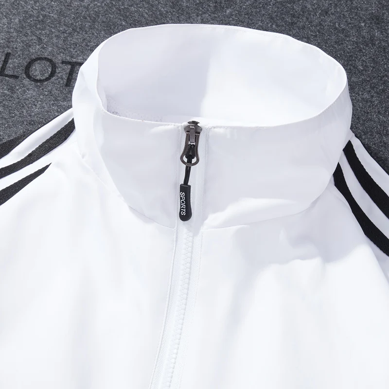 
Male Casual Baseball Jacket Mens Sports Windbreaker Jacket Autumn Personality Stripe Stitching Contrast Sports Jacket For Men 