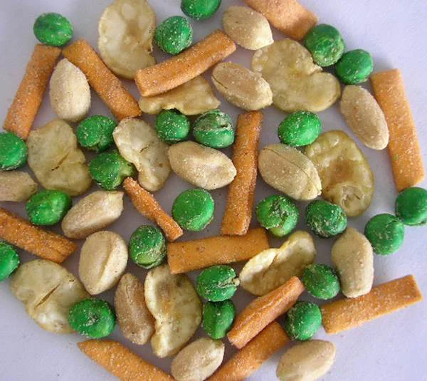 Hot Sale OEM Vegan Mixed Peas Peanuts and Sticks Rice Crackers Mixed Together Hot Sales