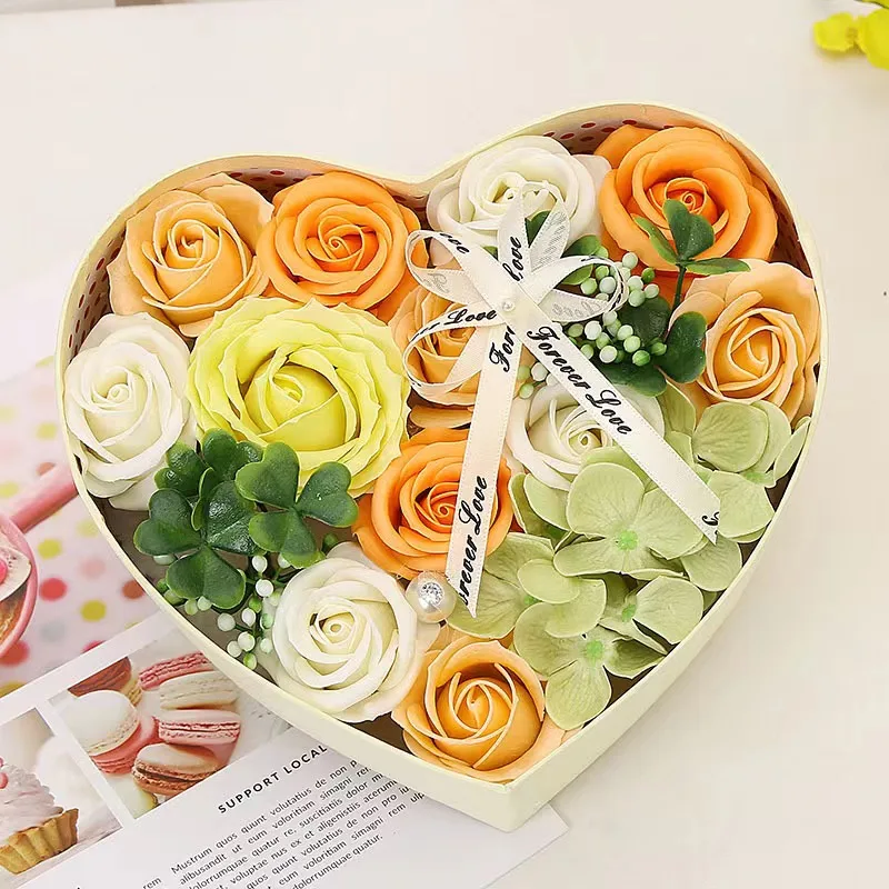 2024 Wholesale Valentine Day Gift Real Touch Flower Soap Roses Heart Shaped Gift Box Set