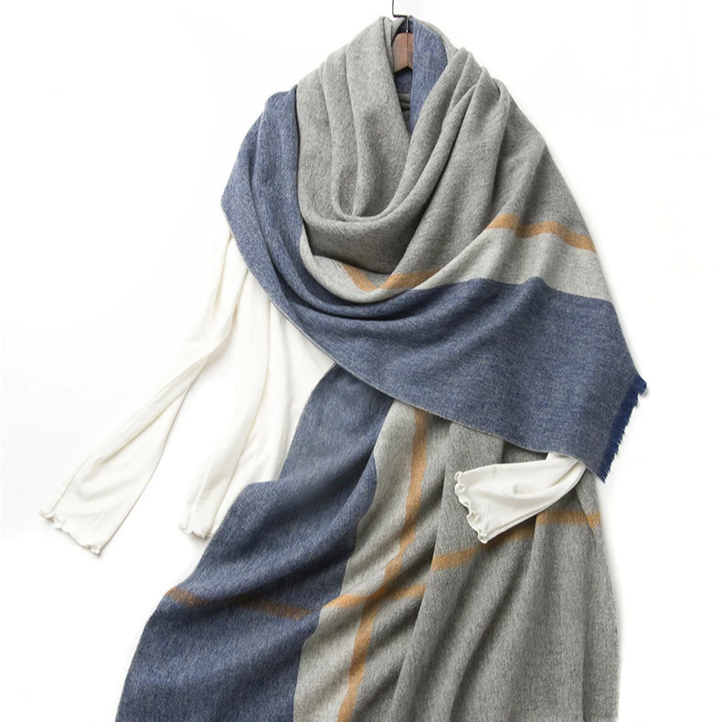 100% cashmere scarf