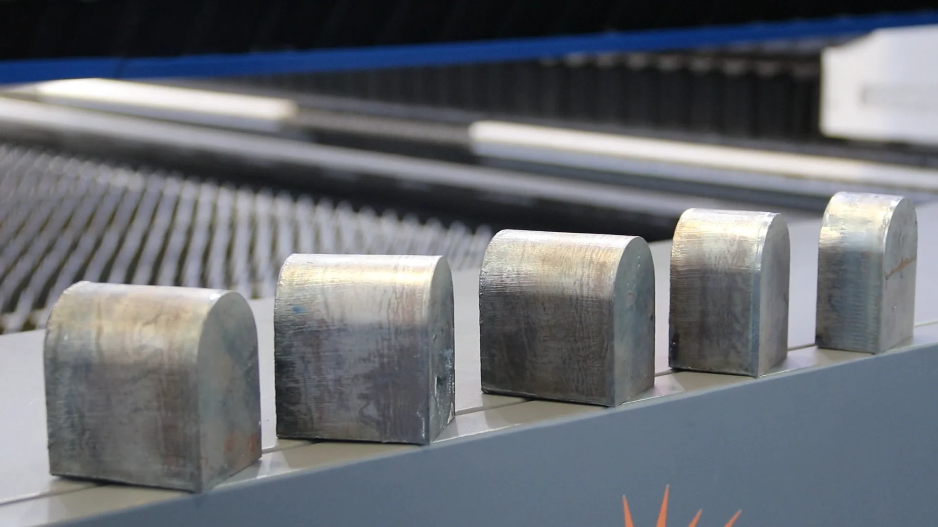 Best Quality 2000w 3000w 6000w Fiber Laser Cutting Machine For Metal Sheet 3kw fiber laser cutting machine