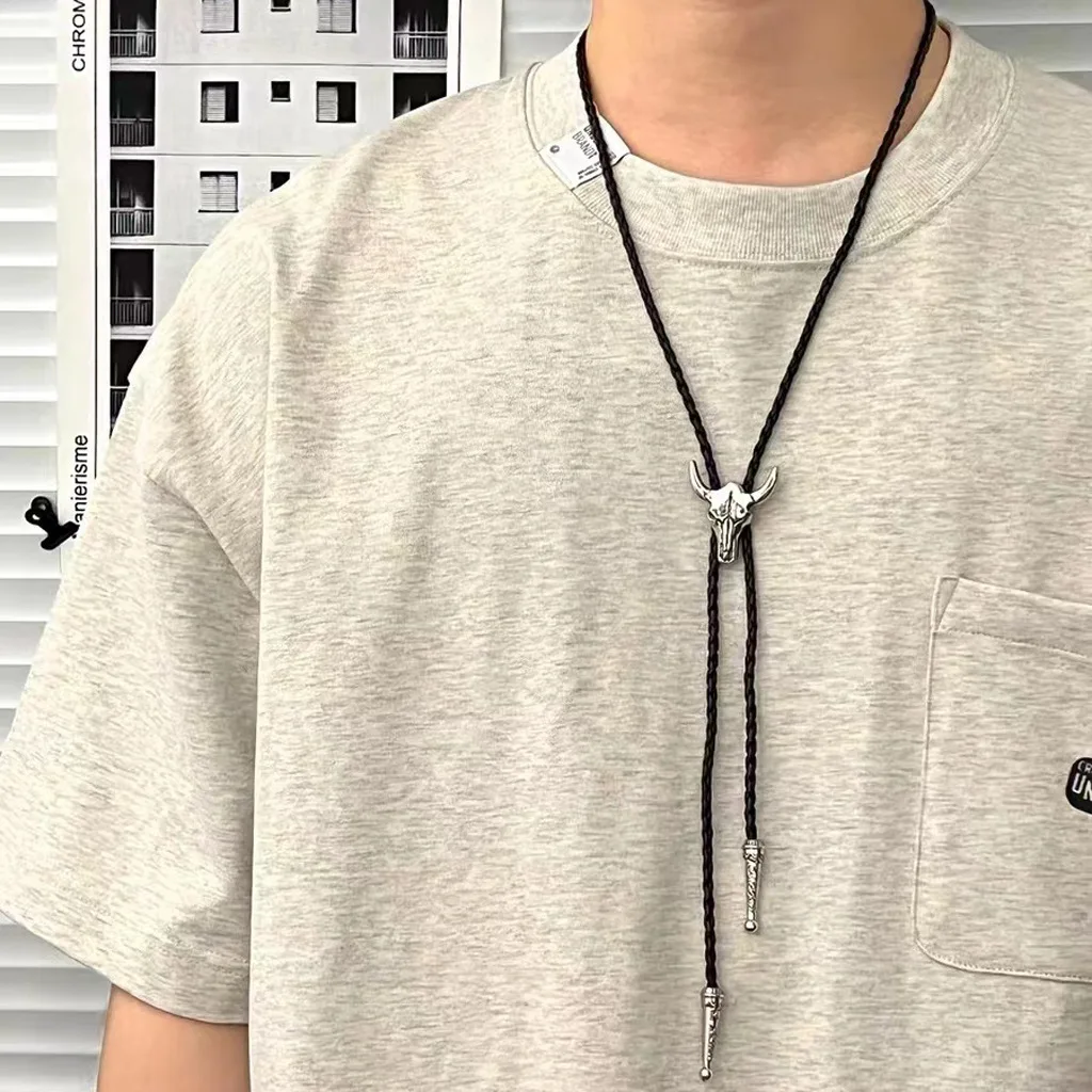 Vintage Bolo Tie for Men Cow Leather Necklace  Collar Accessories neckline shirt accessories American western cowboy Poirot tie