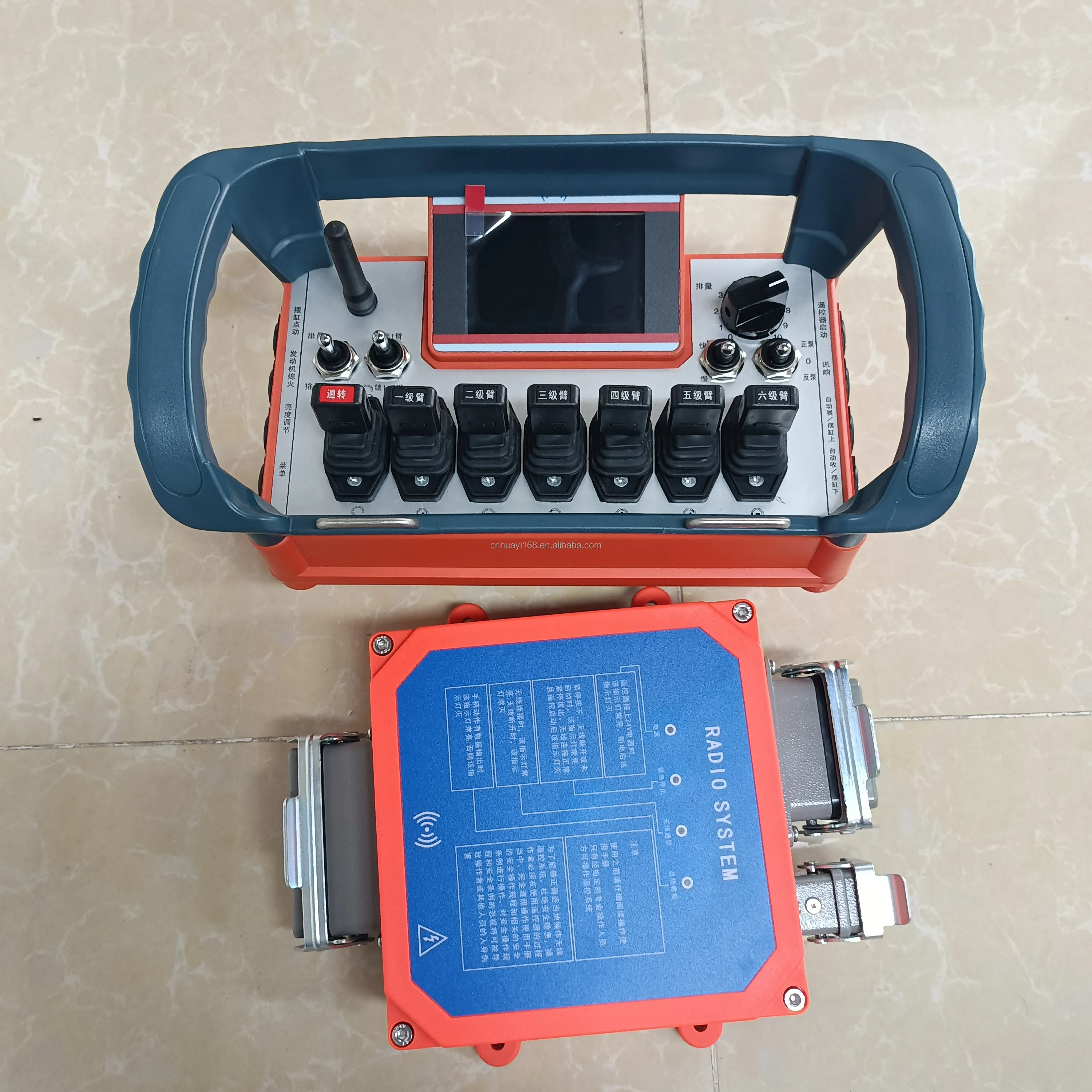 Factory direct sales construction machinery concrete pump truck remote control