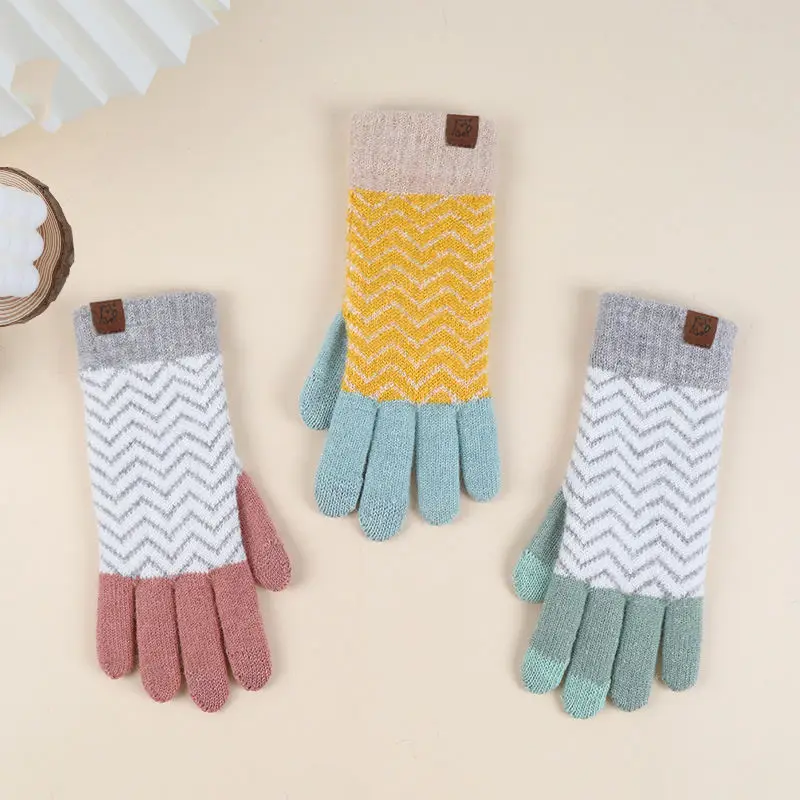 Thickened Plush Windproof Fleece Lined Cozy Cashmere Knit Touch Screen Texting Christmas Winter Gloves
