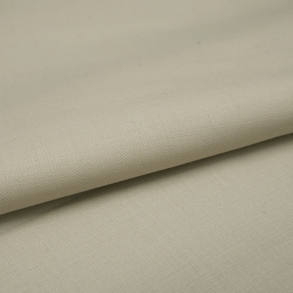 50%W 50%P Full Color Worsted Merino Wool Italian Suiting Fabric Wool Polyester Blend Fabric for Men Suits Plain