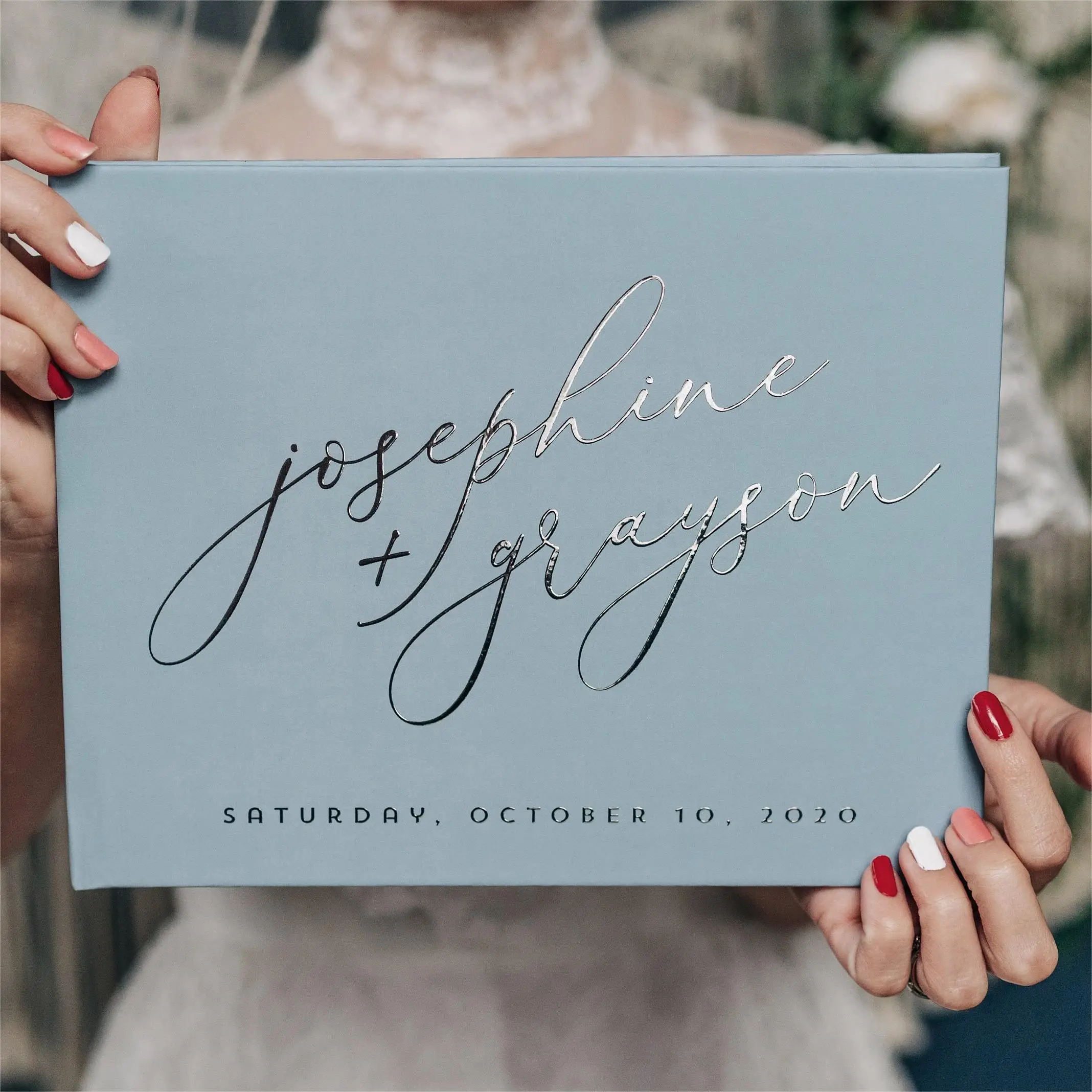 Personalized Hardcover Perfect Binding Wedding Guest Book With Gold Foil Stamping Title