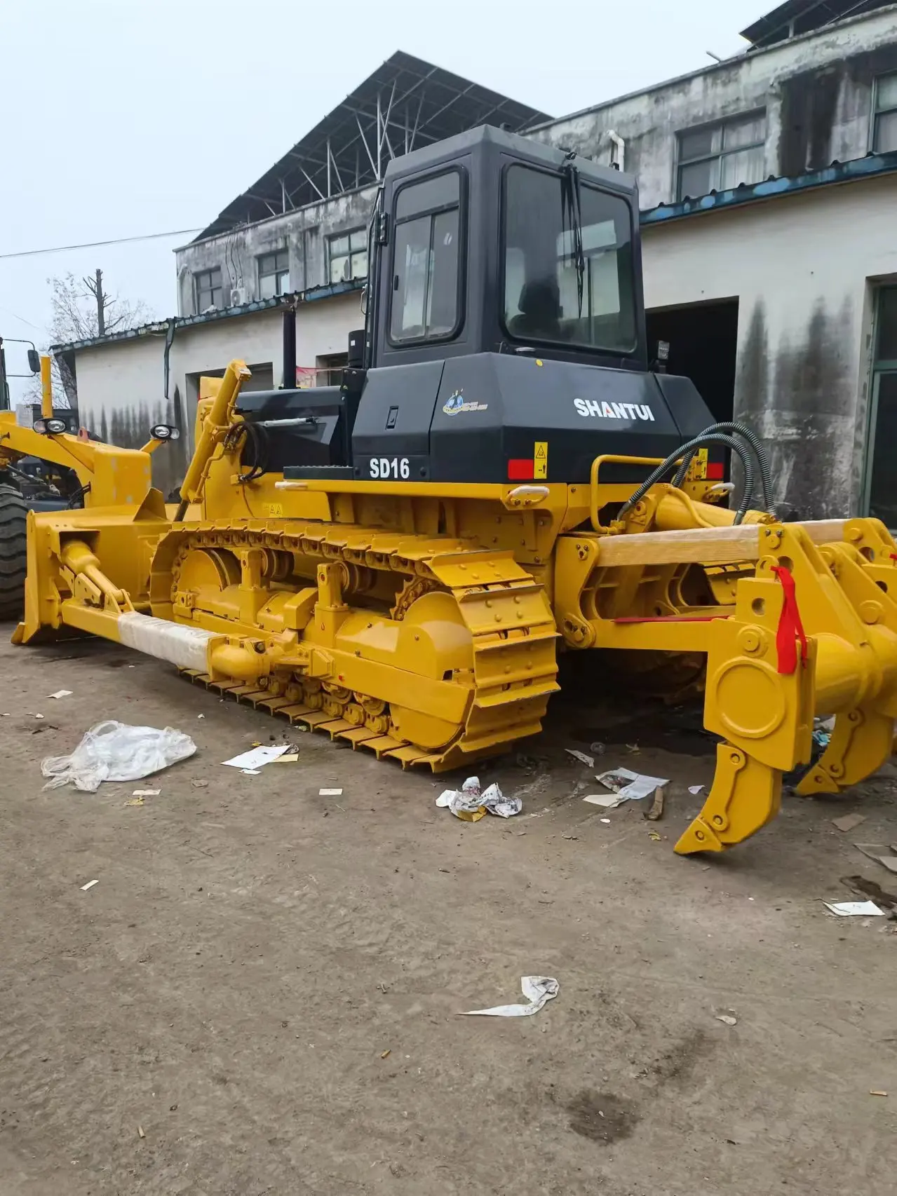 High Efficiency Used Bulldozer Chinese Famous Brand Shantui SD16 Bulldozer 17 Ton Hydraulic Crawler Bulldozer for Road Building