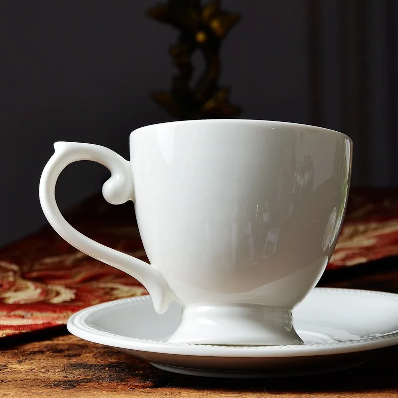 Elegant Gold Edge Fine Bone China EuropeanTurkish Party Pink Color Vintage China Ceramic Porcelain Coffee Tea Cup And Saucer Set