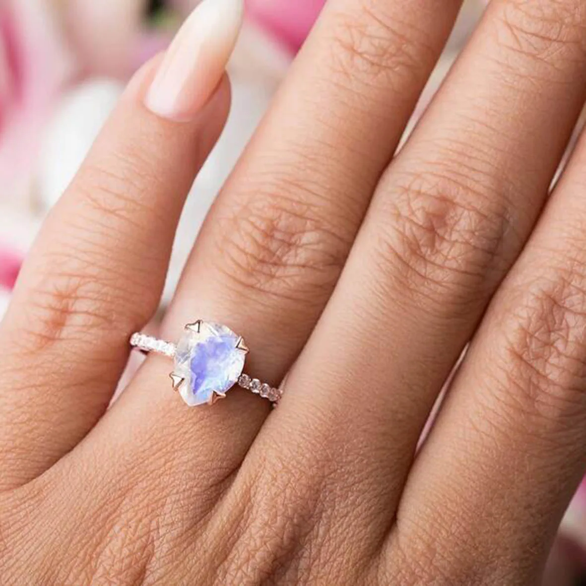 Кольцо из серебра 925 пробы с натуральным лунным камнем, 14 к