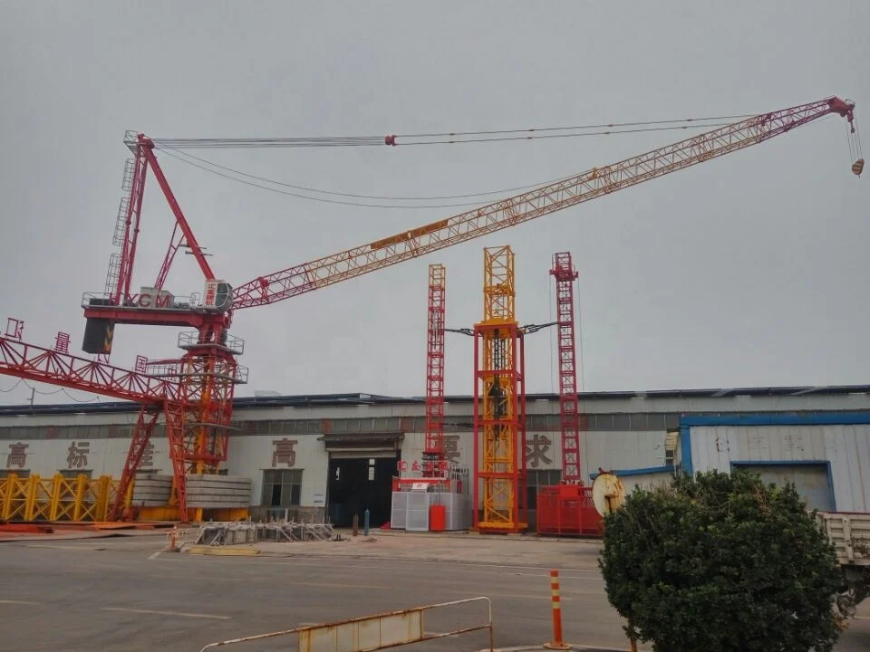 Used 10tons luffing tower crane with 50m boom
