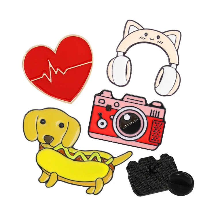 Wholesale Badge Maker Gold Plated Customized Cute Enamel Pins Metal Emblem Custom Logo Enamel Lapel Pins for Suit Men