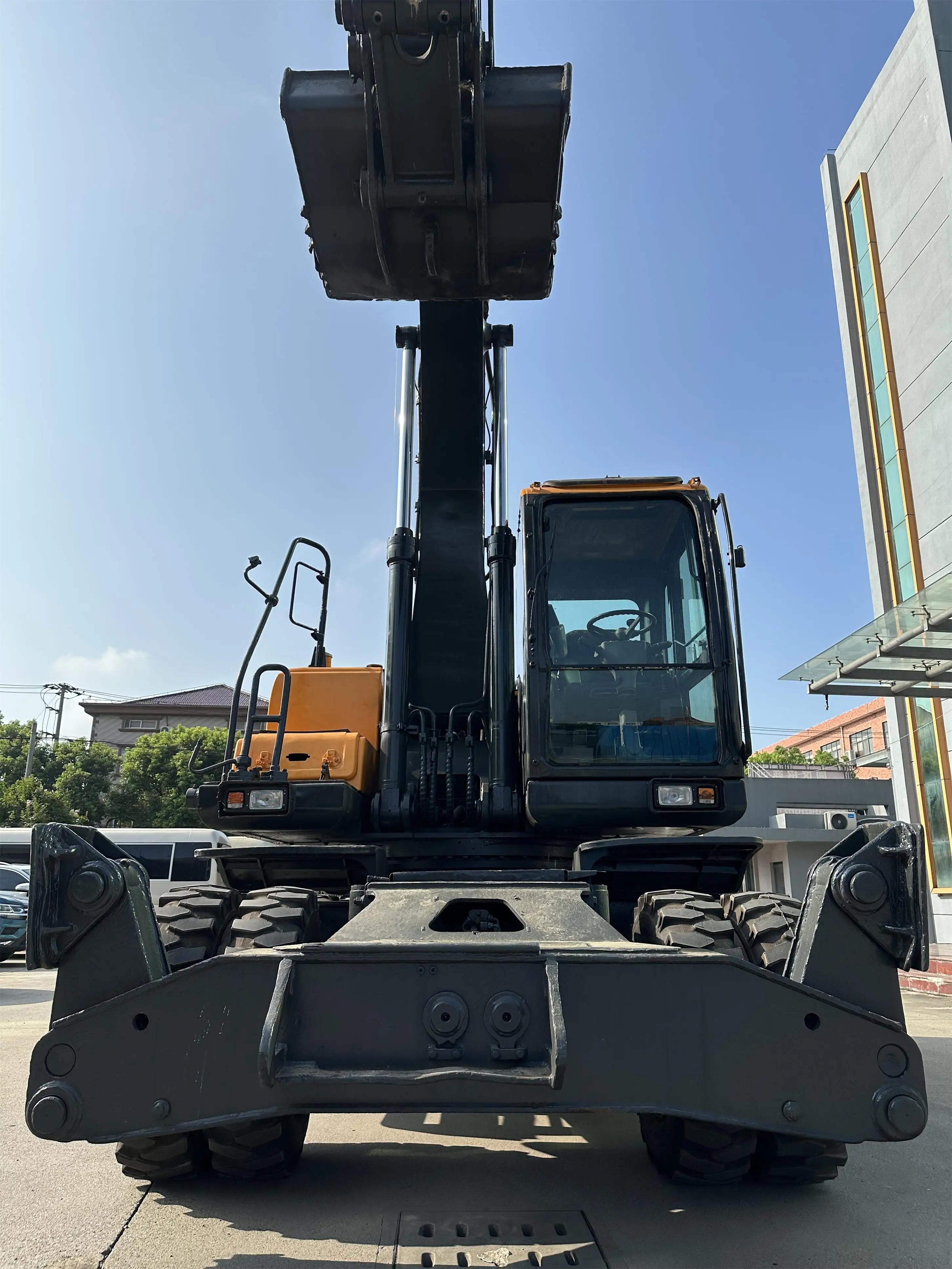 Hyundai 210 wheel excavator 210w-9 excavators  Heavy machinery construction equipments for sale 210w with tires Korea used car