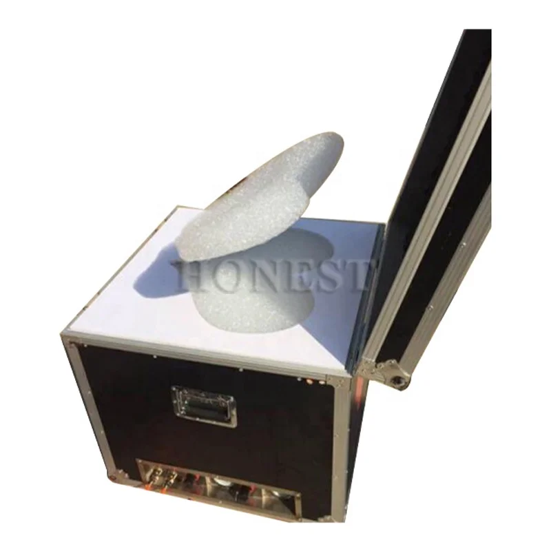 Easy Operation Cloud Machine For Wedding / Smile Clouds Machine / Cloud Fog Machine