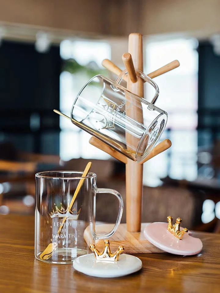 Красивая кружка для воды и молока со смесителем керамической крышкой