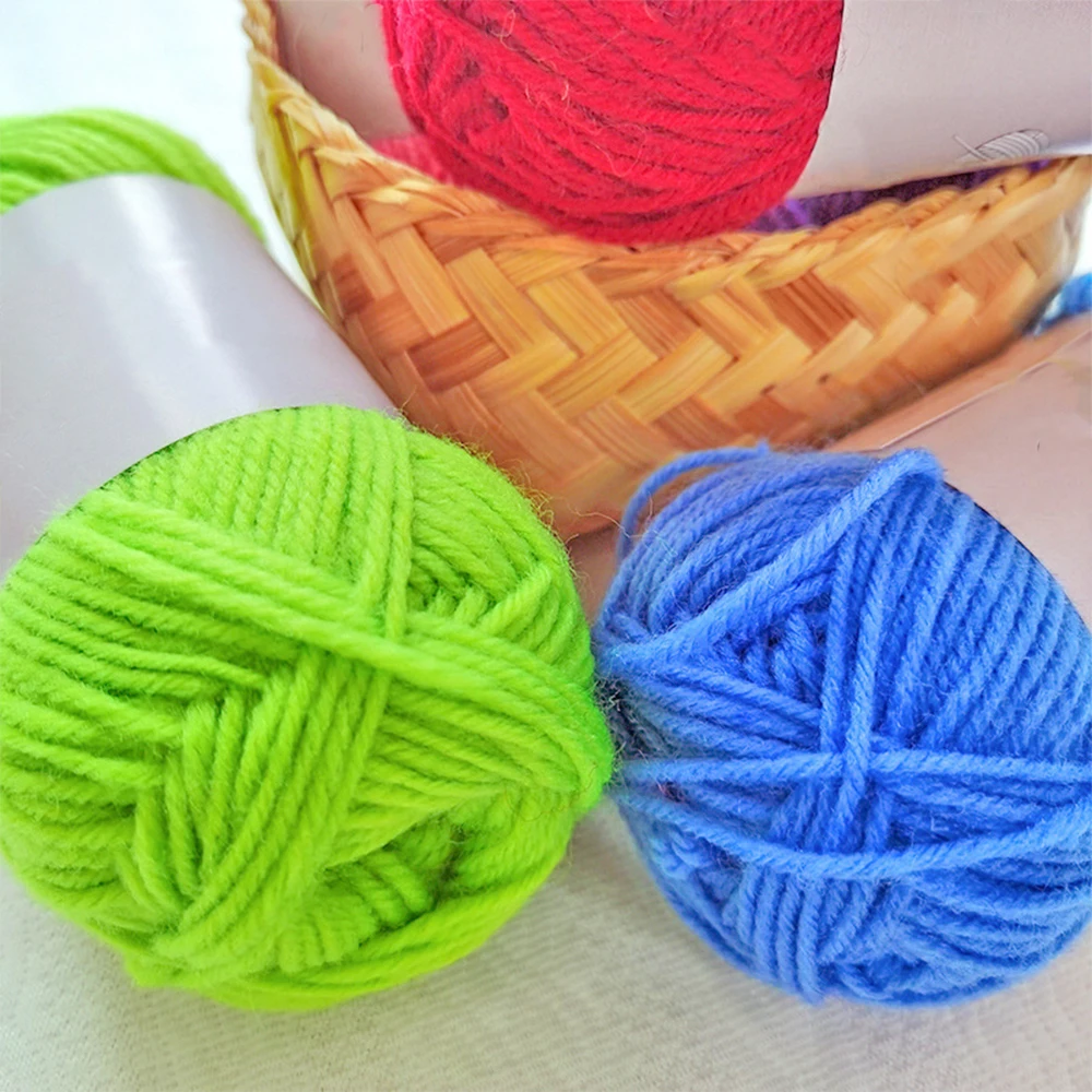 Soft polyester acrylic knitting yarn for sweater scarf hat