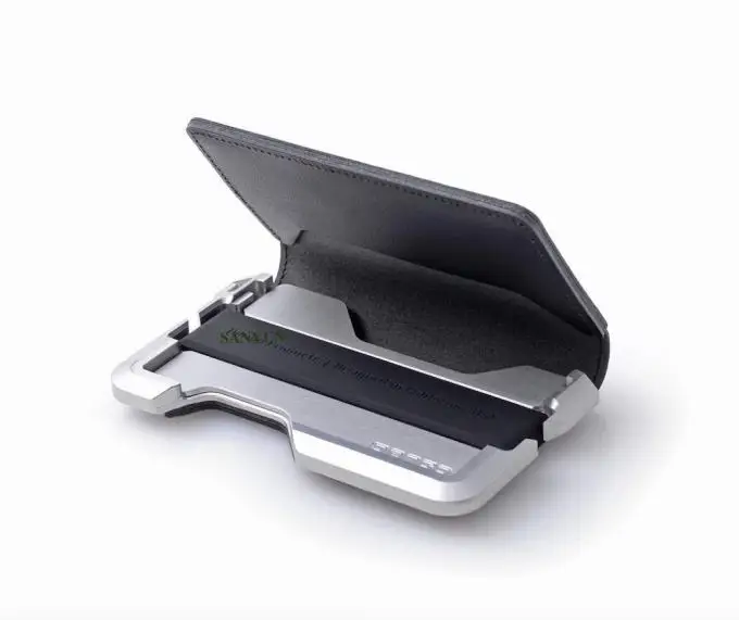 CNC Machining Crypto Hardware Wallet Solid Metal Steel Storage Backup Box Crypto Wallet Hardware Parts