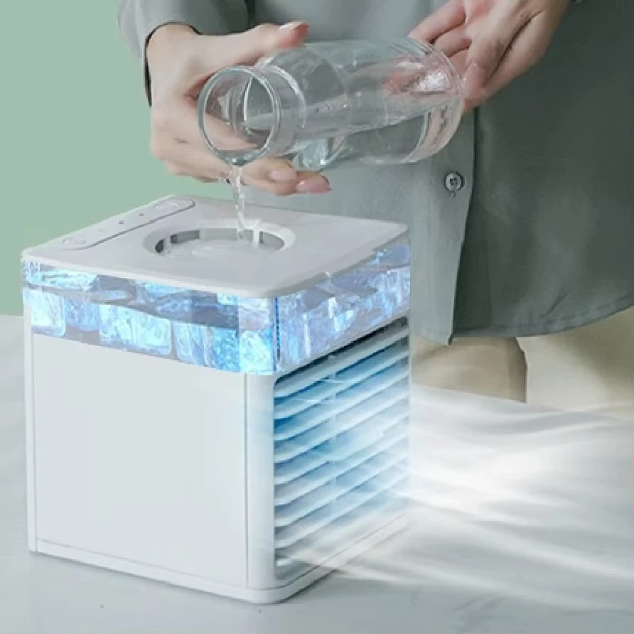 Portable air conditioner Mini Air Conditioning USB Charging Small Water Desktop Cooler Fan with Water mist fan
