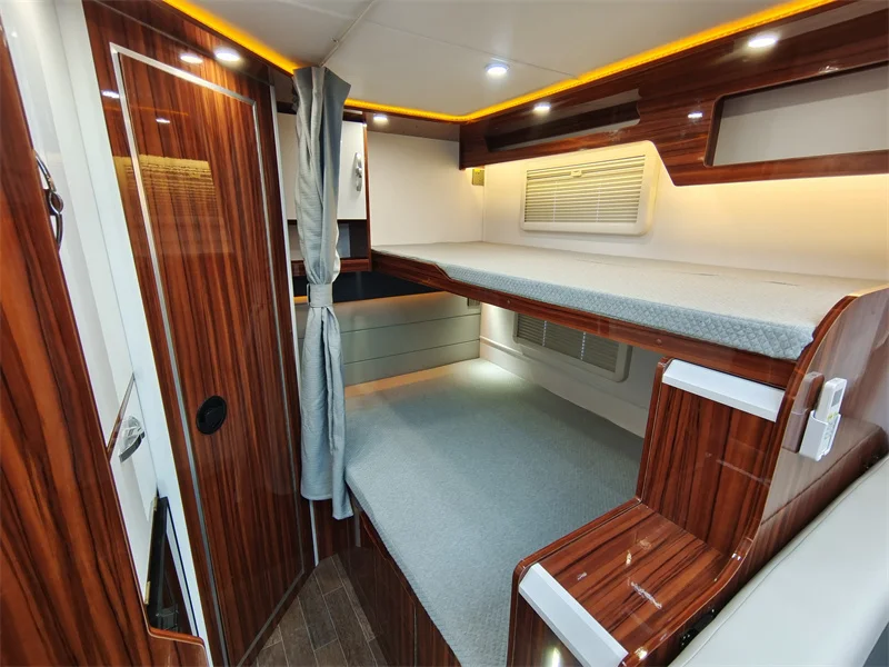 MAXUS V90  Luxury 4x4 Truck Camper Travel Motorhome For Outdoor Camping/New RV Camper Motorhome Off-Road with 2 bed