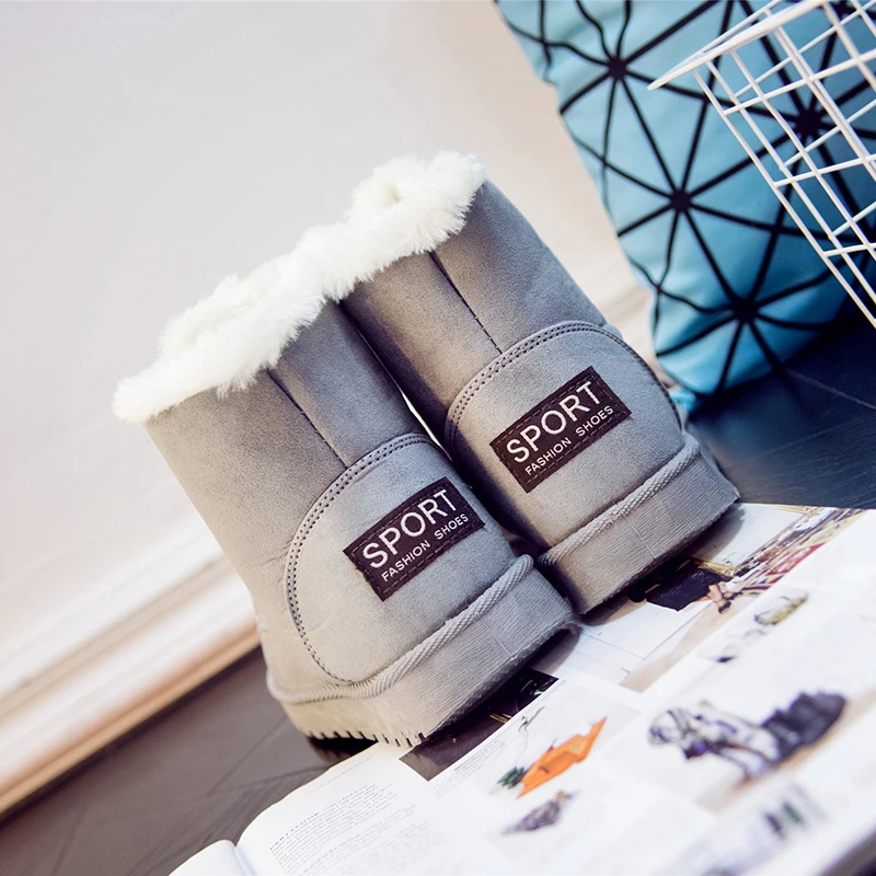 Moyo Dropshipping  Fashion Winter Cotton Shoes  Super Light Flock Leather Ladies Sports Martens Boots   Women  Fluffy Snow Boots